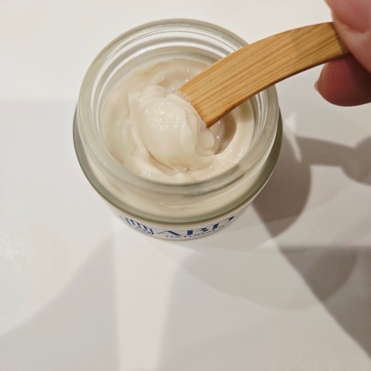 Natural Brightening Cream Kojic acid, alpha arbutin