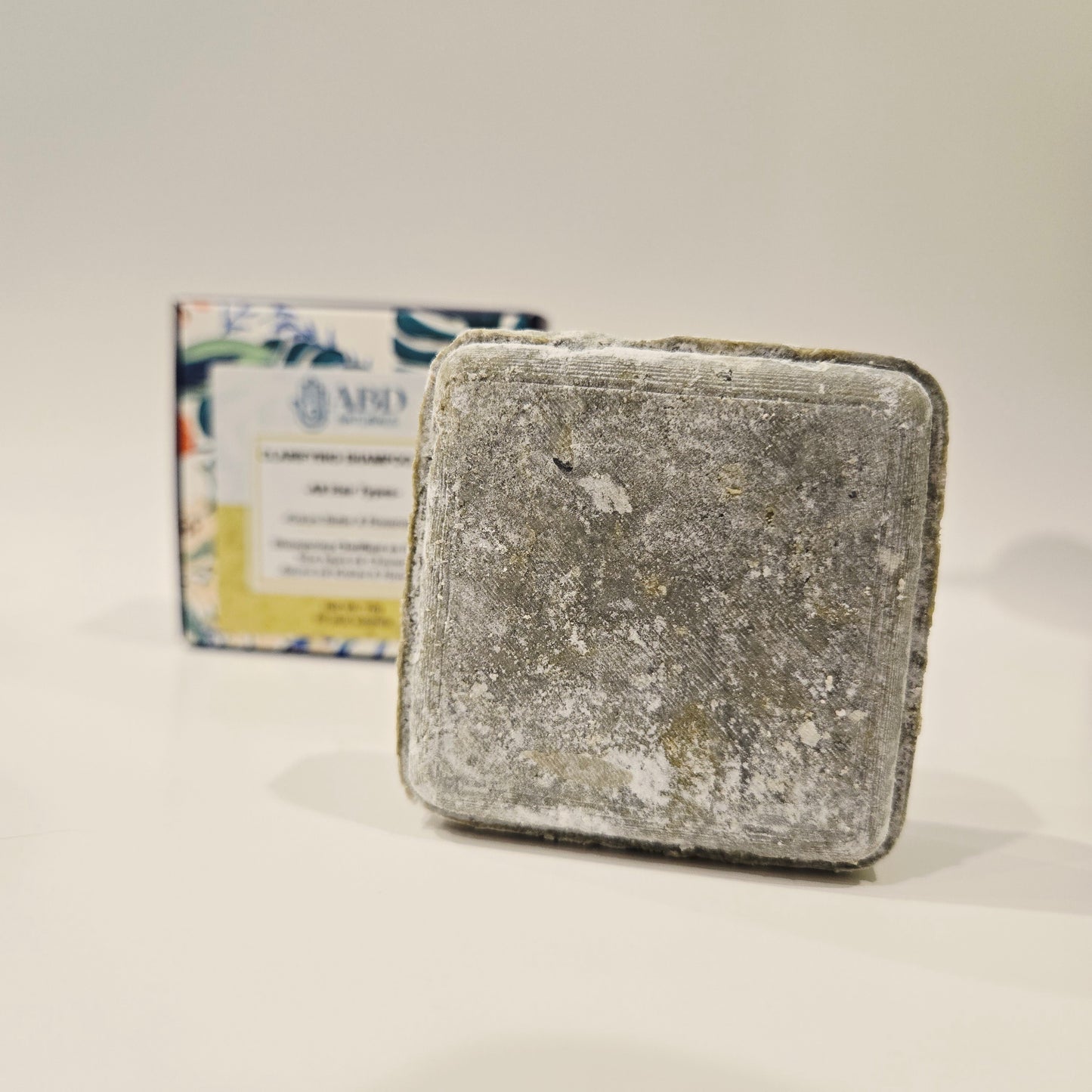 Clarifying shampoo bar