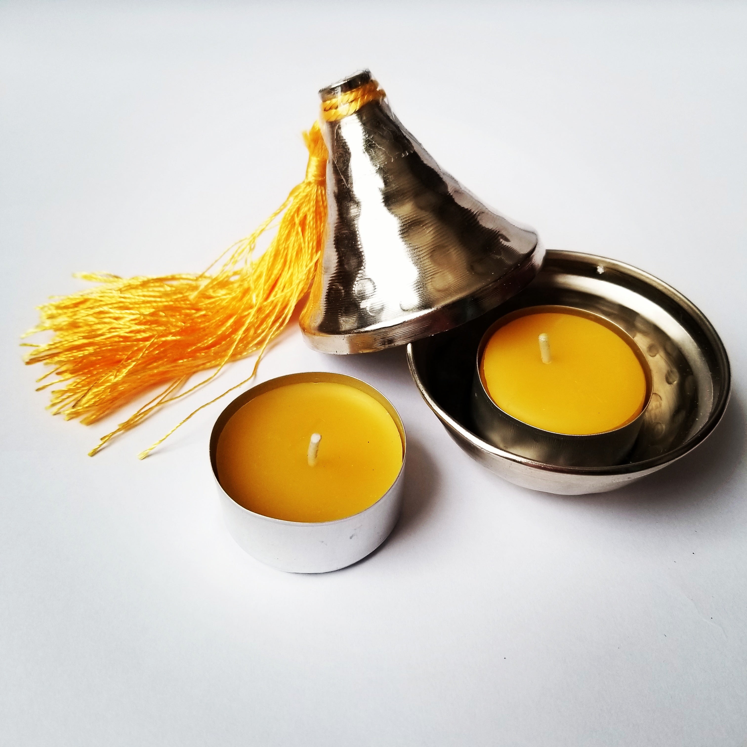 Pure Beeswax tealoght candles